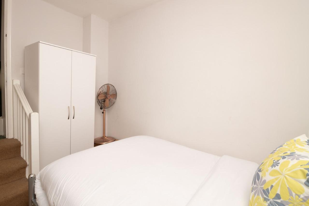 The Angel Place Hideaway - Fair 4Bdr House With Terrace Londres Exterior foto